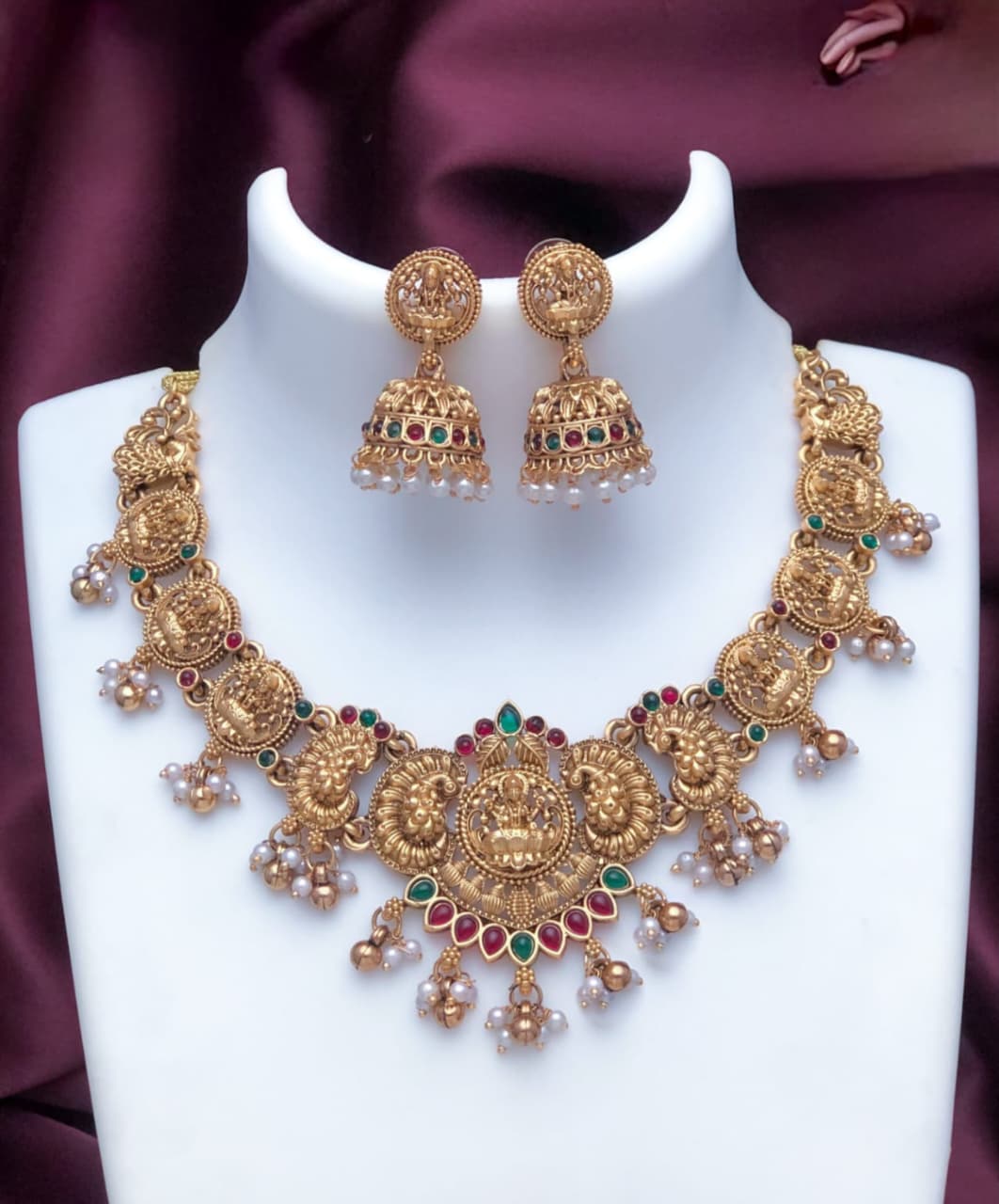 Premium Emerald Haram – Antique Gold Kundan Jewellery