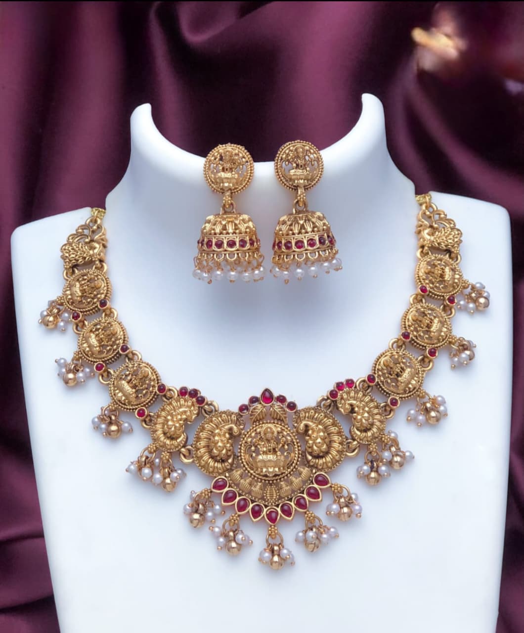 Premium Emerald Haram – Antique Gold Kundan Jewellery