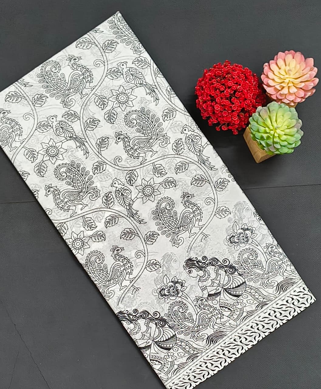 Kalamkari Cotton Saree – Monochrome Print Saree