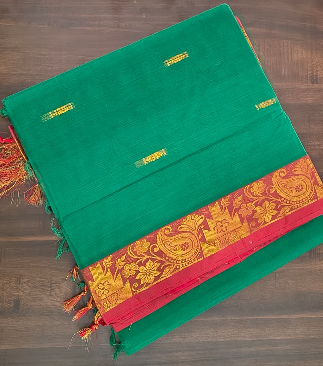 Cotton Sarees 8 Mtrs with Blouse – Zari Border