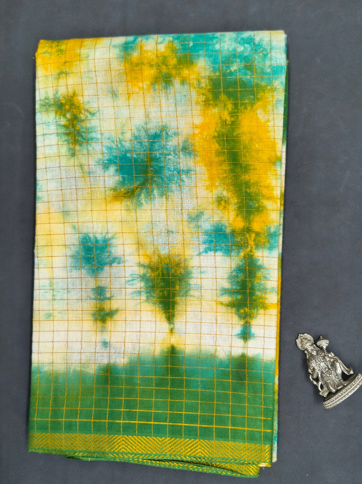 Colour Ful Bhandhini (With blouse)